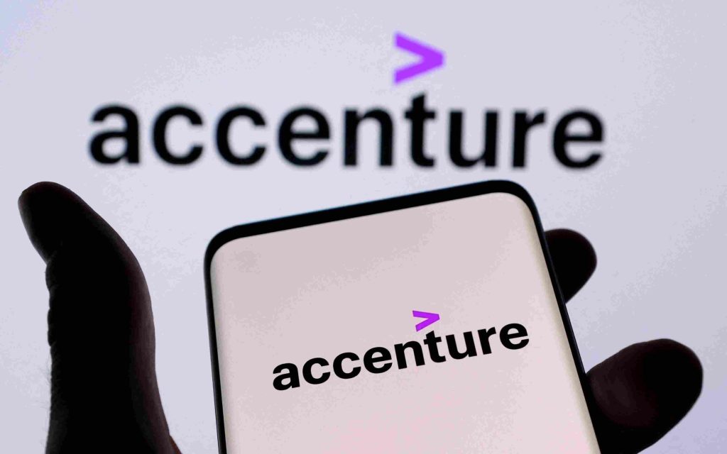 Accenture AI Consultants